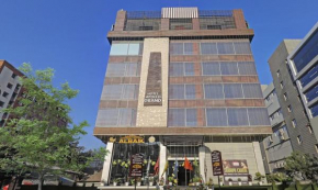Hotel Apollo Grand